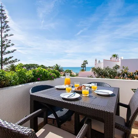 Casa Miguel - Family-friendly 3-bedroom With Private Pool Villa Carvoeiro (Lagoa)