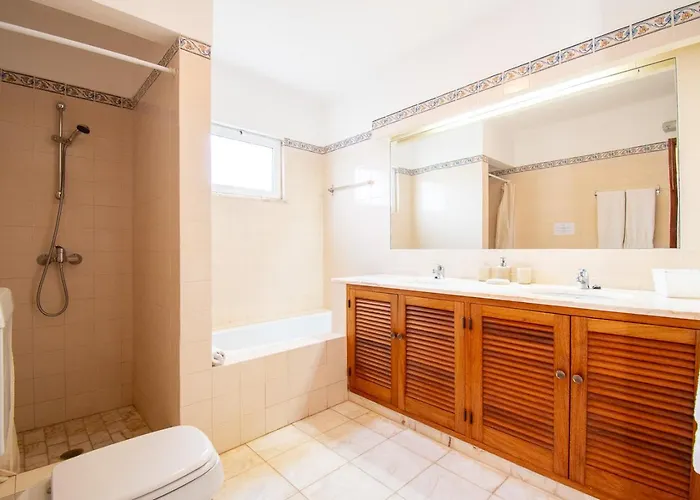 Casa Miguel - Family-friendly 3-bedroom With Private Pool Carvoeiro (Lagoa)