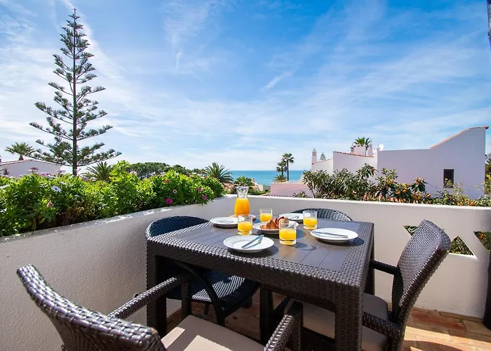 Casa Miguel - Family-friendly 3-bedroom With Private Pool Villa Carvoeiro (Lagoa)