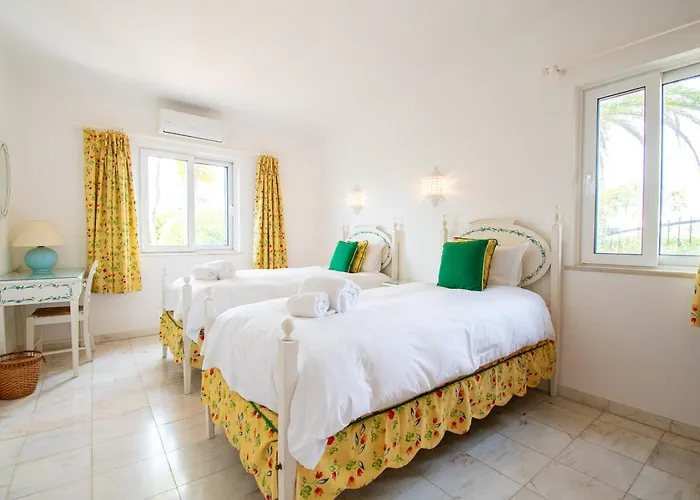 Casa Miguel - Family-friendly 3-bedroom With Private Pool * Carvoeiro (Lagoa)